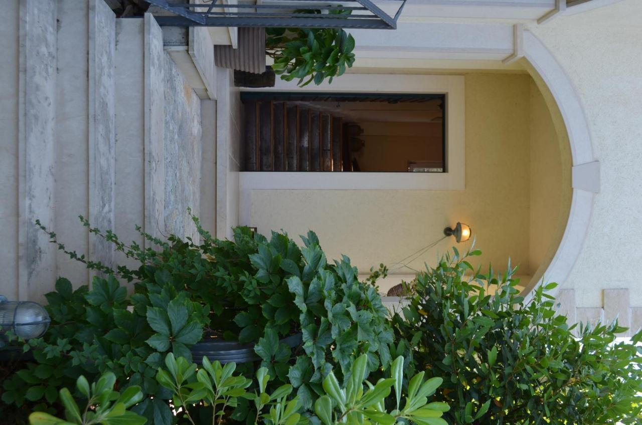 Apartments Serenity Supetar Bagian luar foto